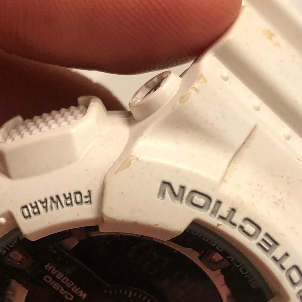 White GShock - Picture 6 of 8